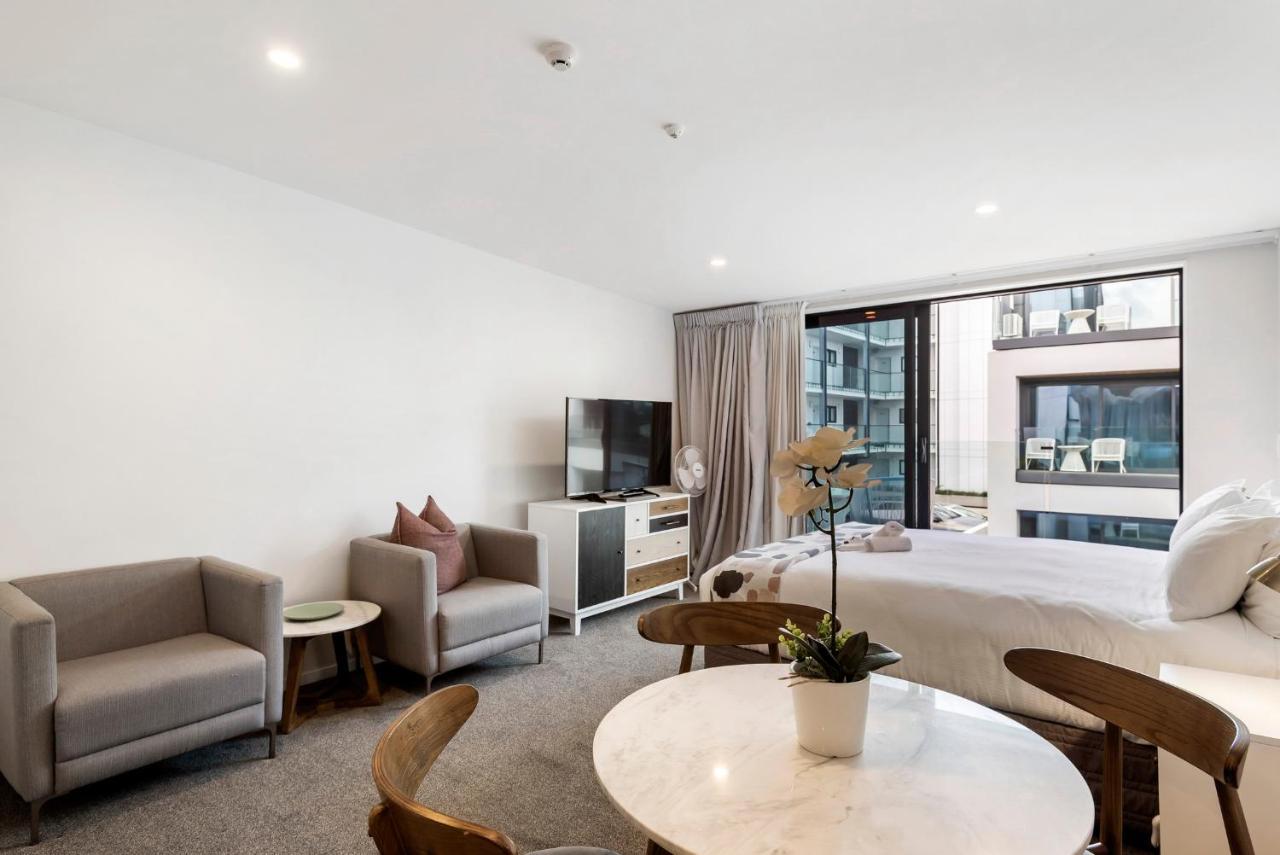 FERNZ Motel&Apartments Birkenhead Auckland Exterior foto A typical studio apartment