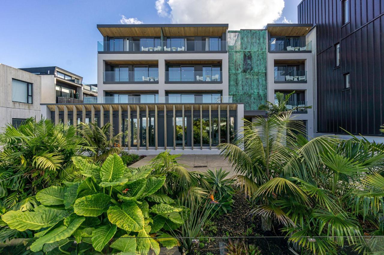 FERNZ Motel&Apartments Birkenhead Auckland Exterior foto The hotel in 2019